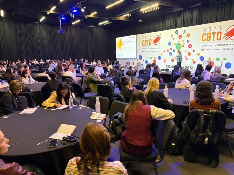Sala de experiências no CBTD 2026 para aprender sobre transferência de treinamento.